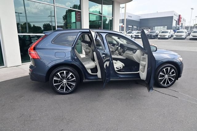 Used 2024 Volvo XC60 B5 Ultimate w/ Protection Package Premier AWD/4WD image 37