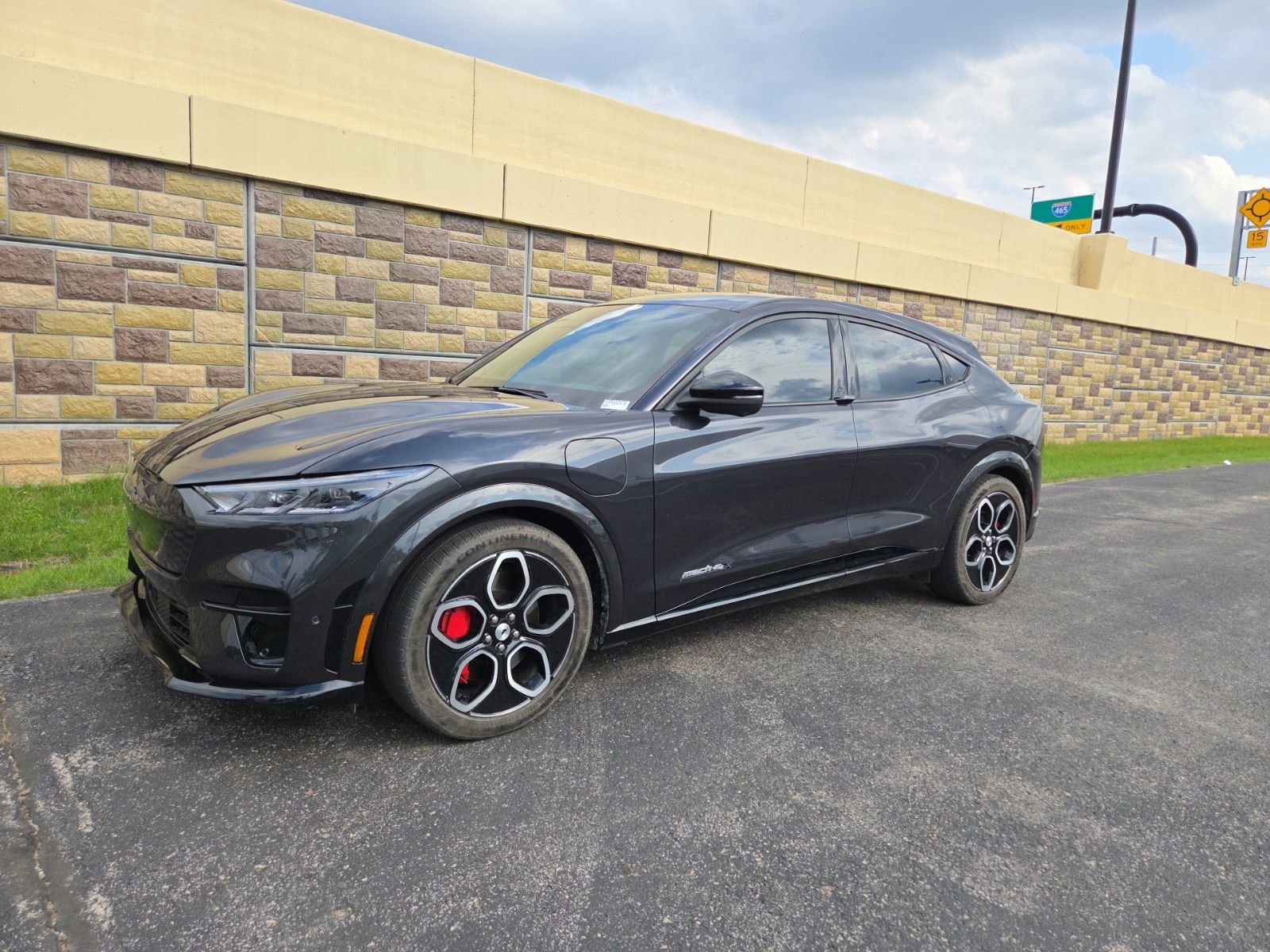 Used 2021 Ford Mustang Mach-E GT image 11