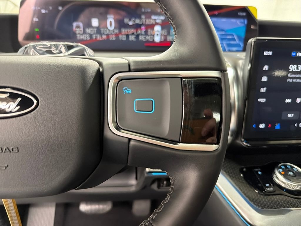 New 2026 Ford Expedition Platinum w/ Stealth Appearance Package image 19