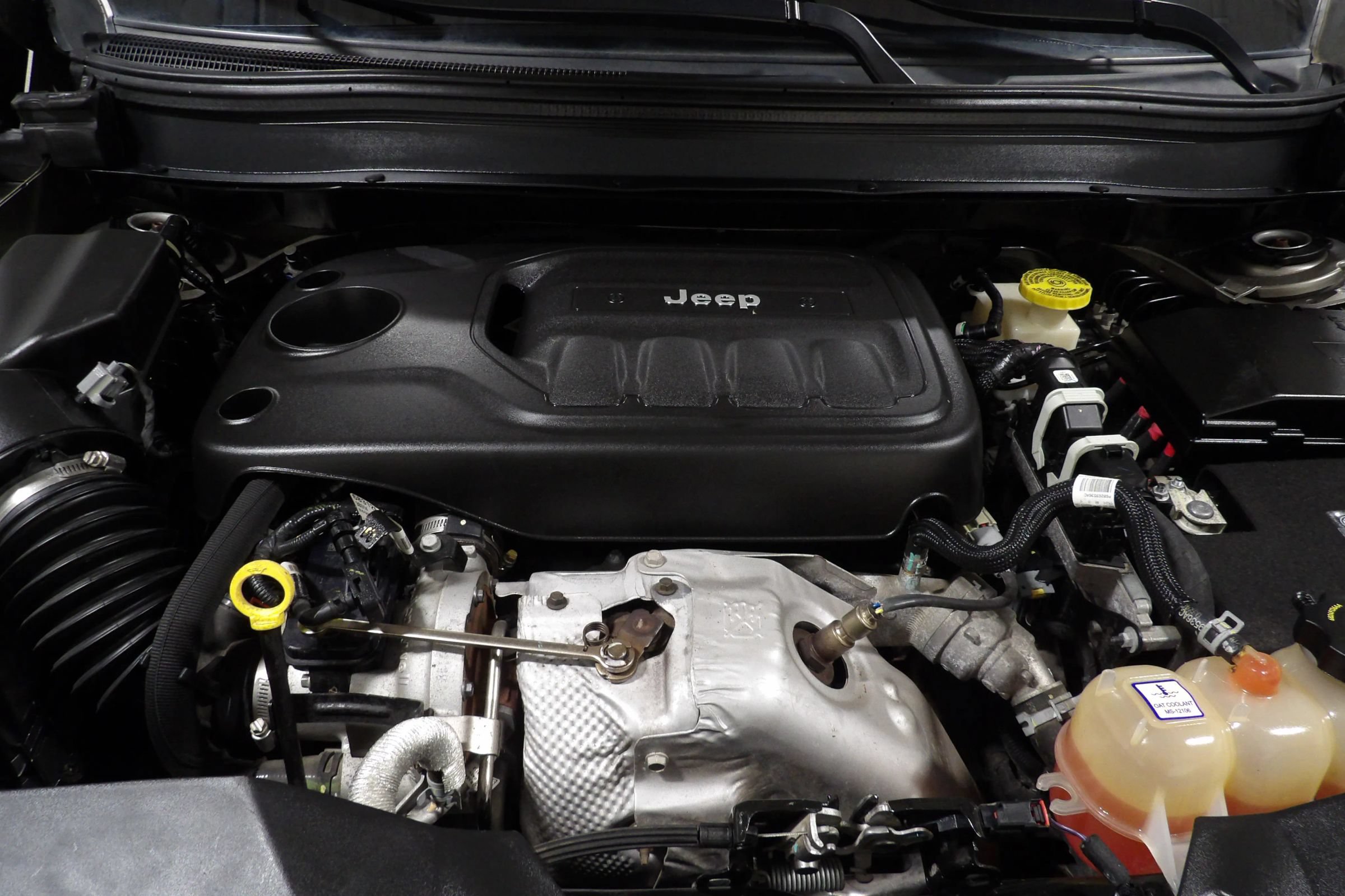 Used 2019 Jeep Cherokee Limited AWD/4WD image 18