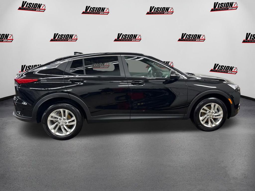 Used 2024 Buick Envista Preferred image 4