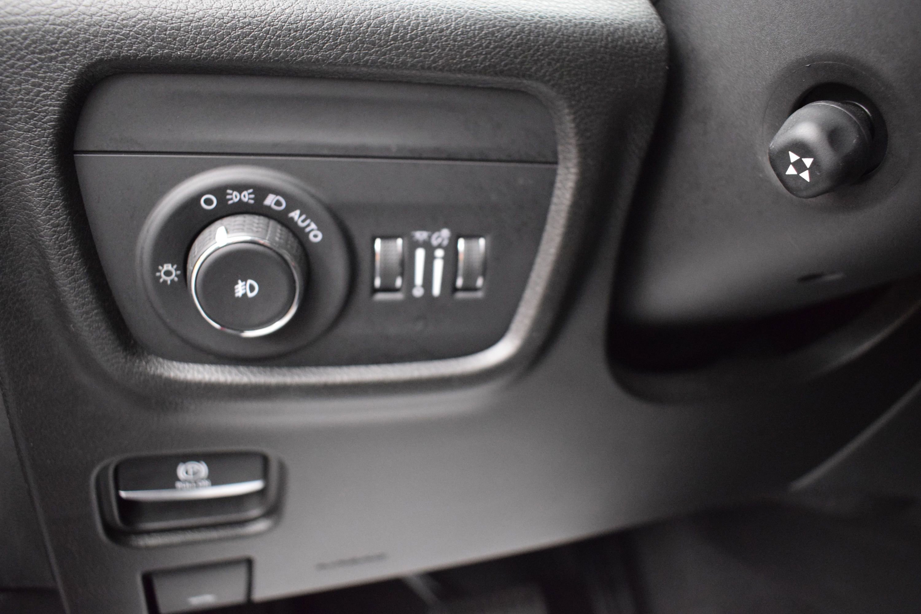 Used 2022 Jeep Grand Cherokee Trailhawk w/ ADV Protech Group II AWD/4WD image 21