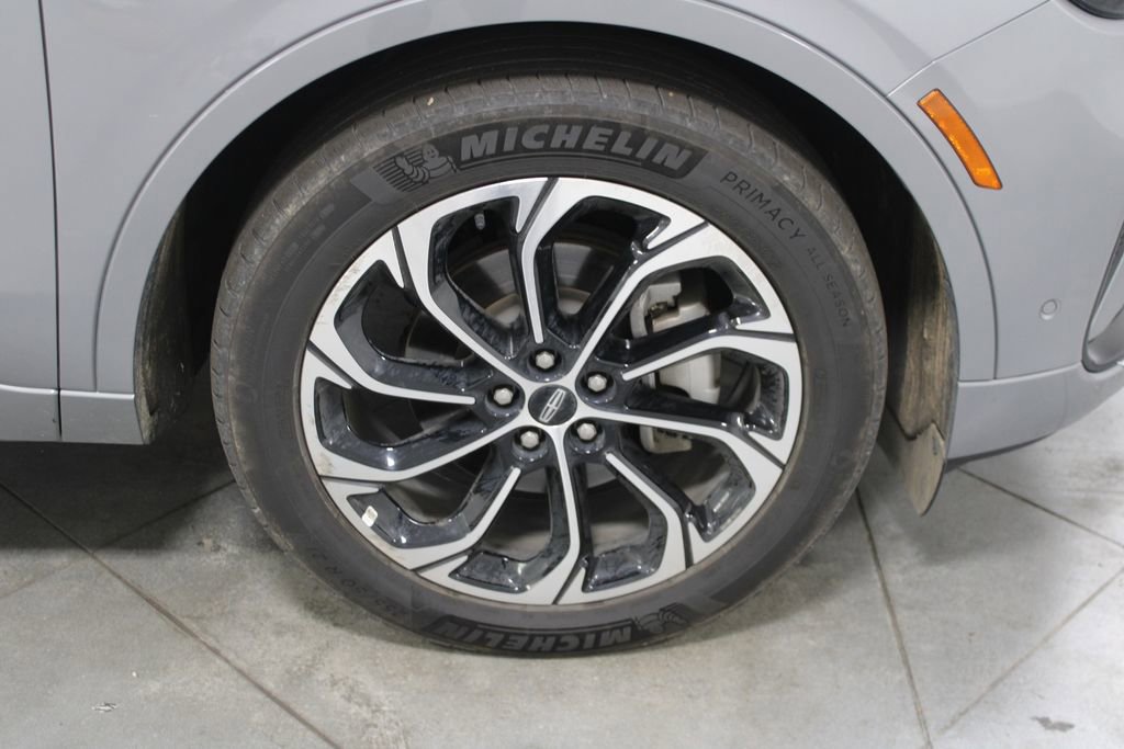 Used 2024 Lincoln Nautilus Reserve image 13