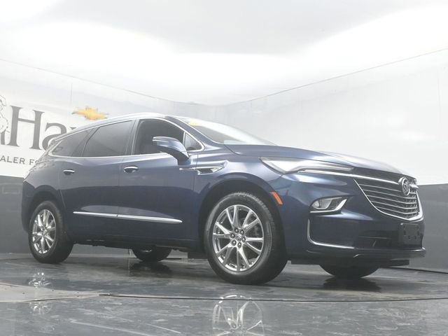 Used 2023 Buick Enclave Essence w/ Experience Buick Package FWD image 2