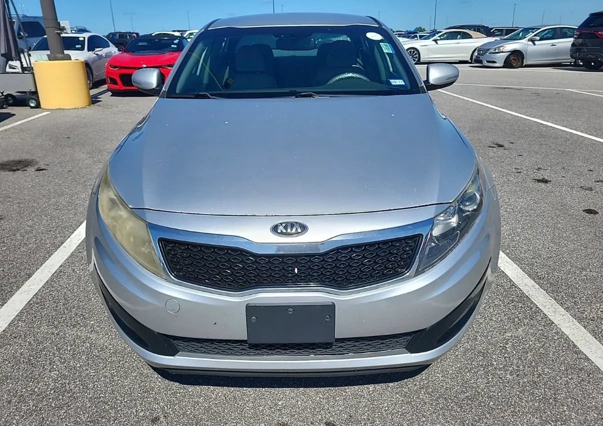 Used 2013 Kia Optima LX FWD image 6