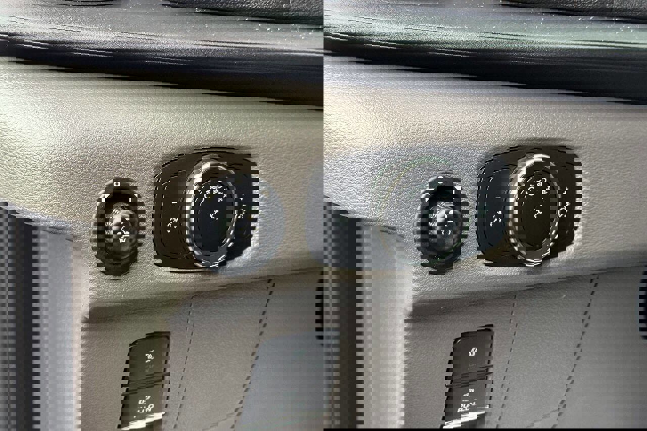 Used 2022 Ford E-Transit 350 3dr SWB Low Roof Cargo Van w/ Load Area Protection Package image 21