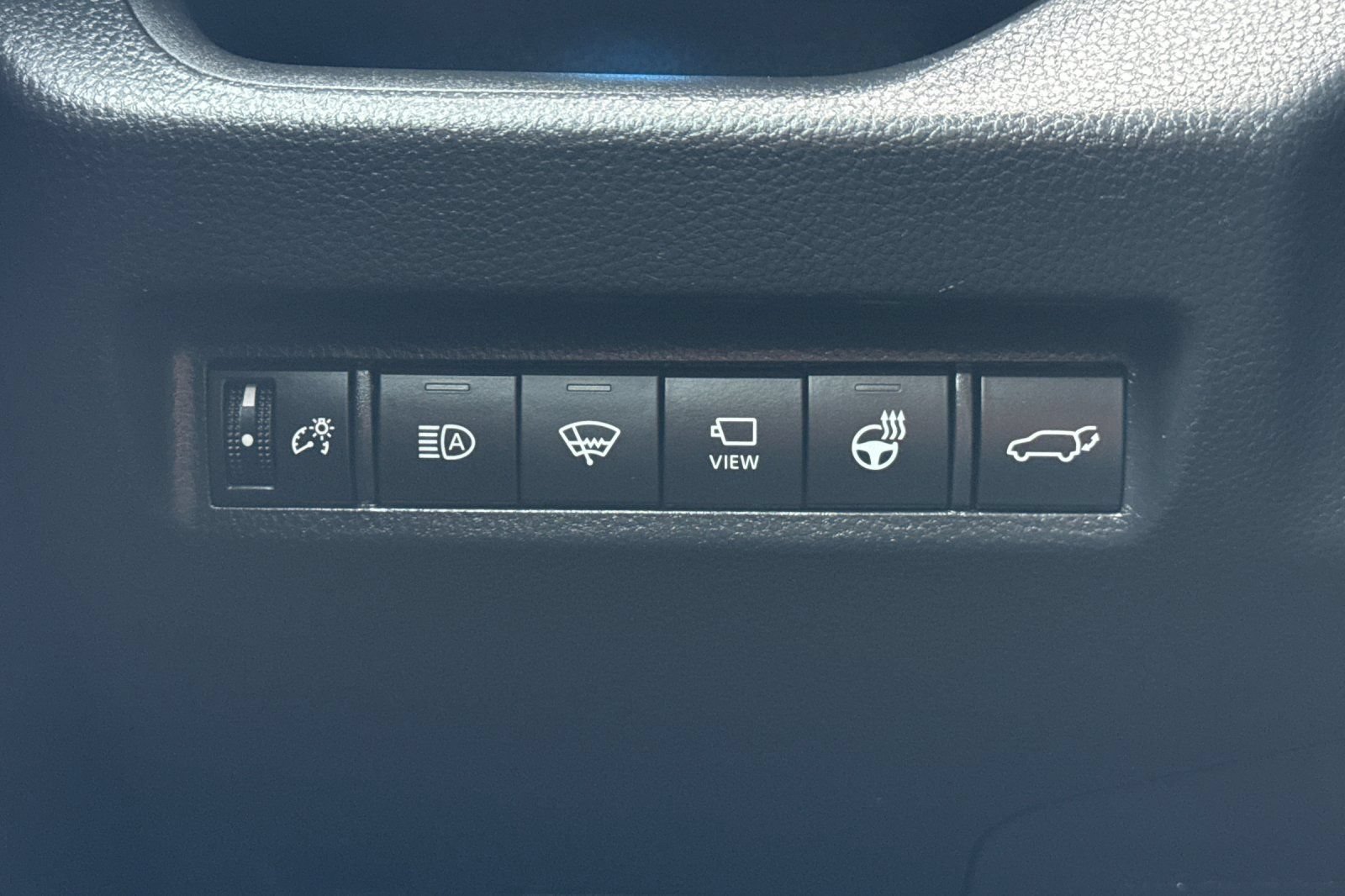 Used 2022 Toyota RAV4 XSE AWD/4WD image 30