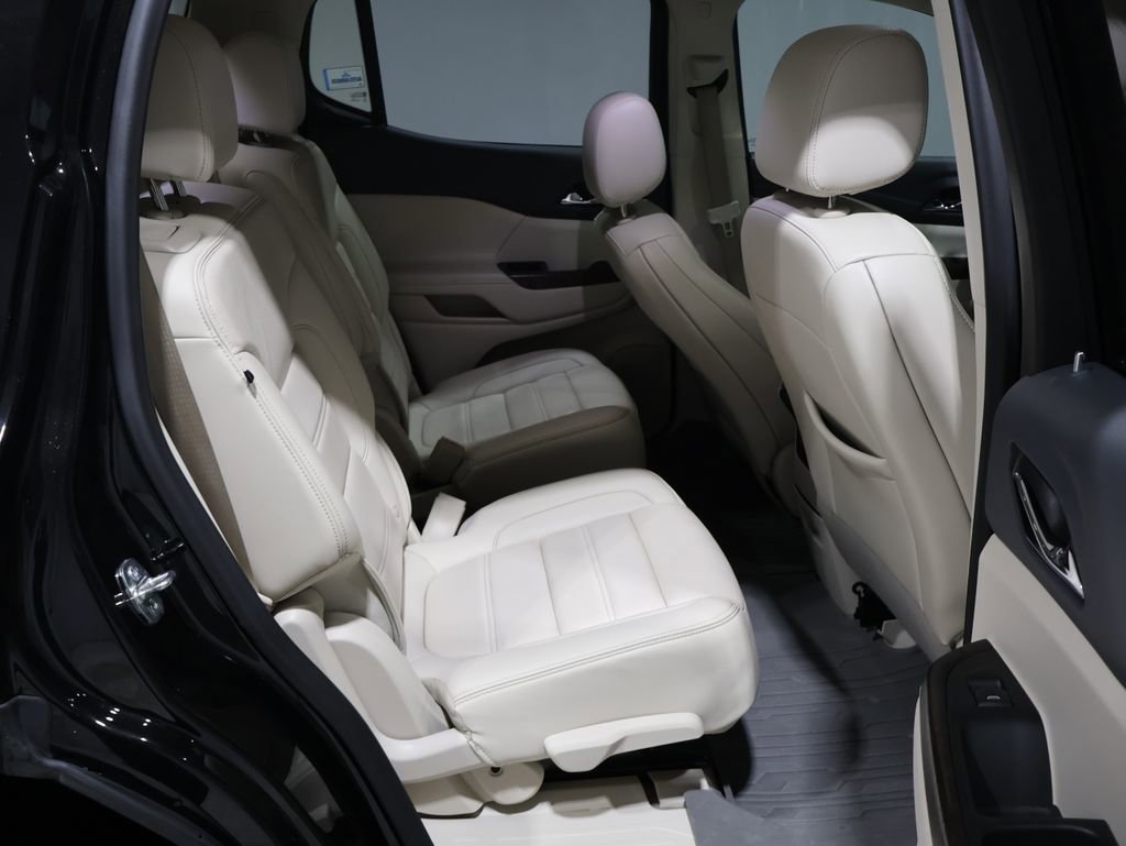 Used 2022 GMC Acadia Denali w/ Denali Ultimate Package image 25