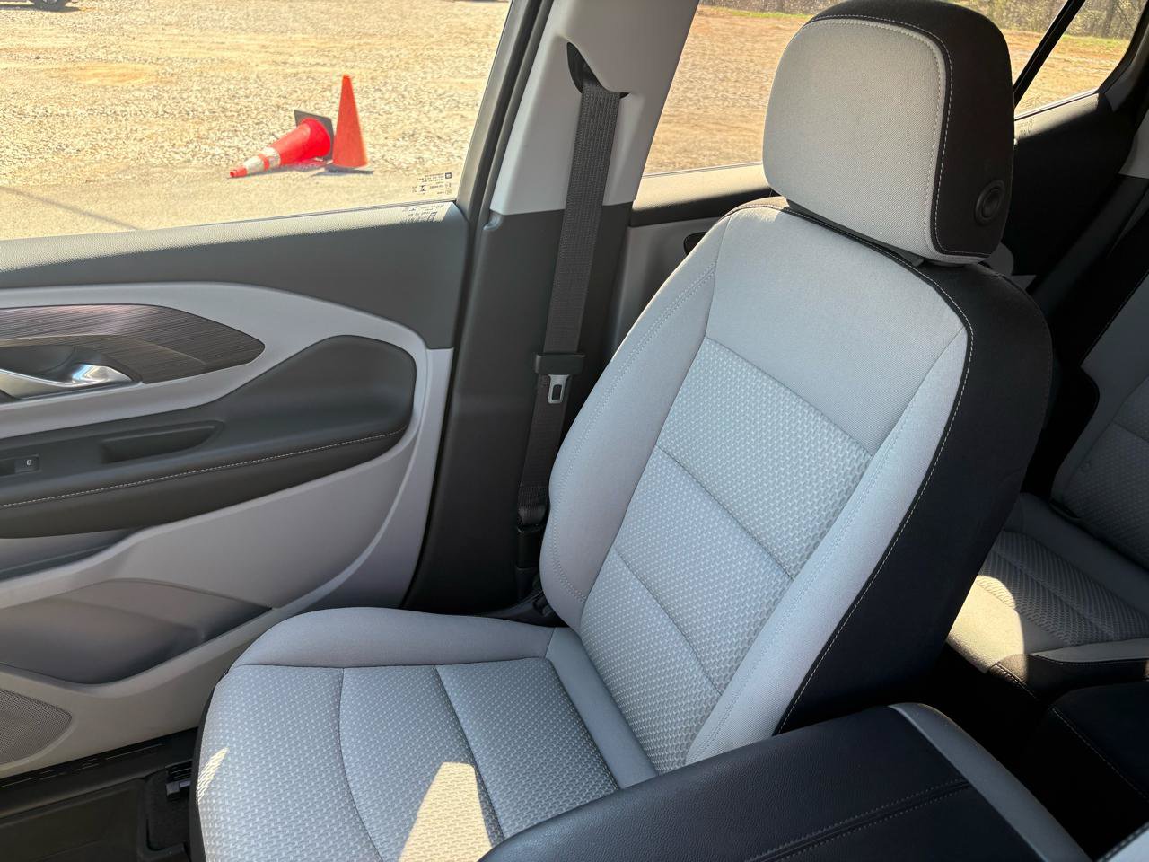 Used 2024 GMC Terrain SLE w/ Driver Convenience Package AWD/4WD image 21