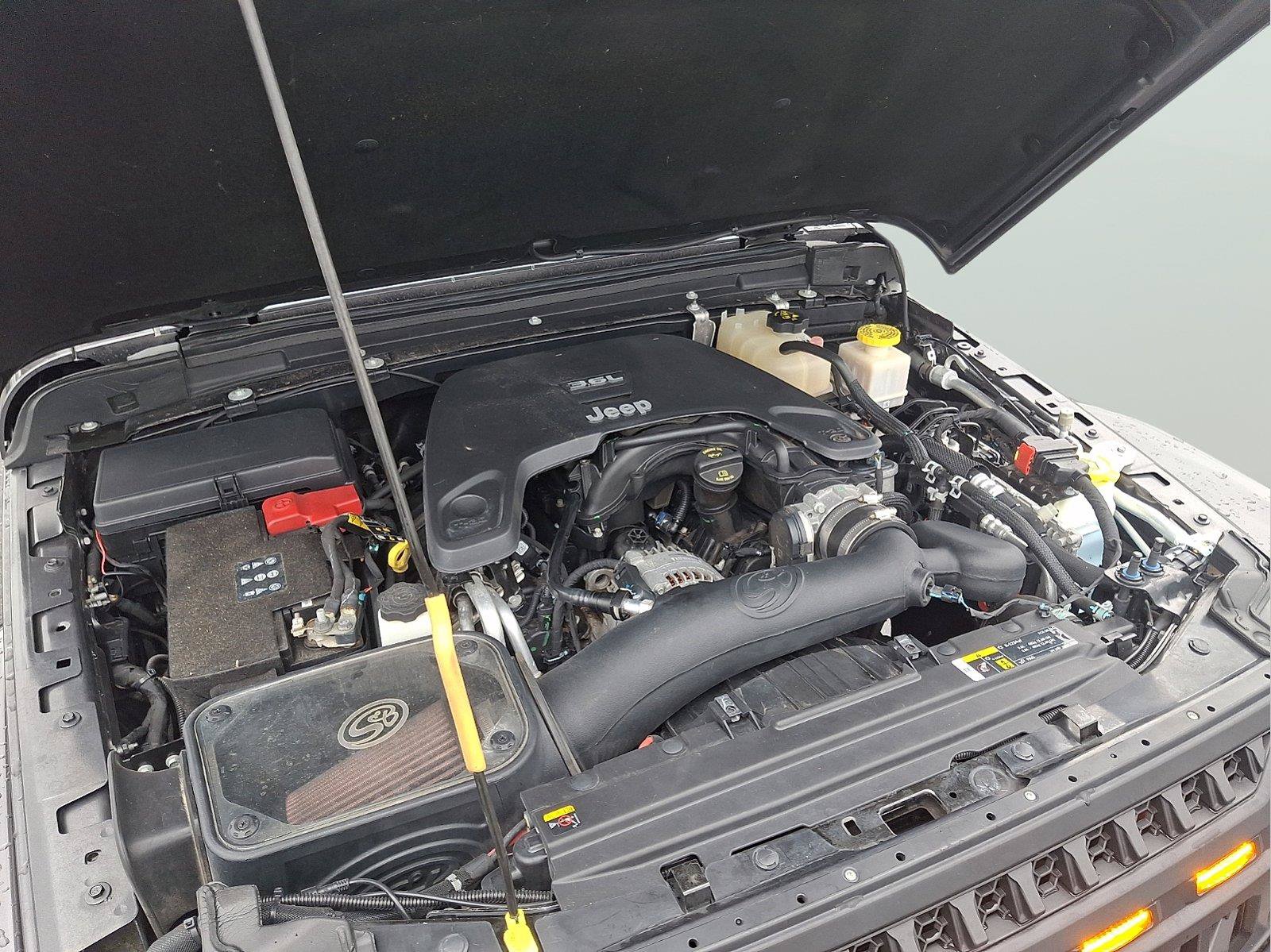 Used 2021 Jeep Gladiator Sport AWD/4WD image 25