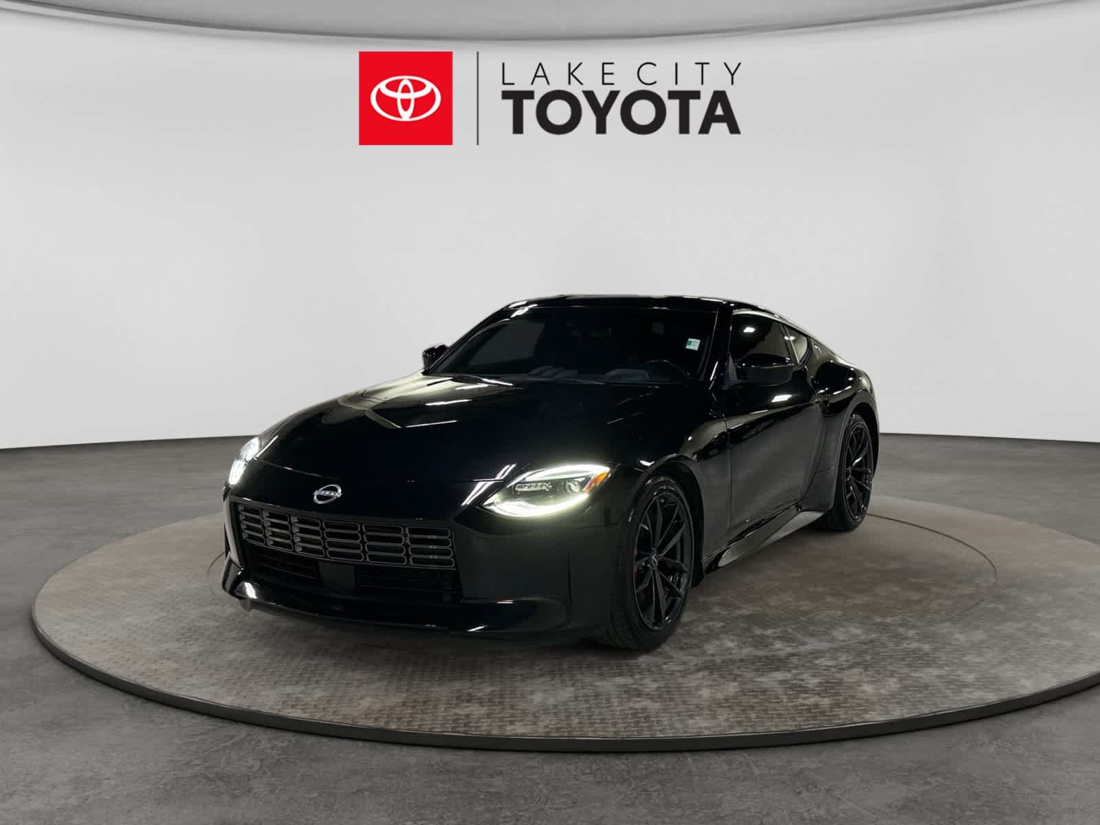 Used 2024 Nissan Z Performance w/ Floor Mat Package RWD video 1