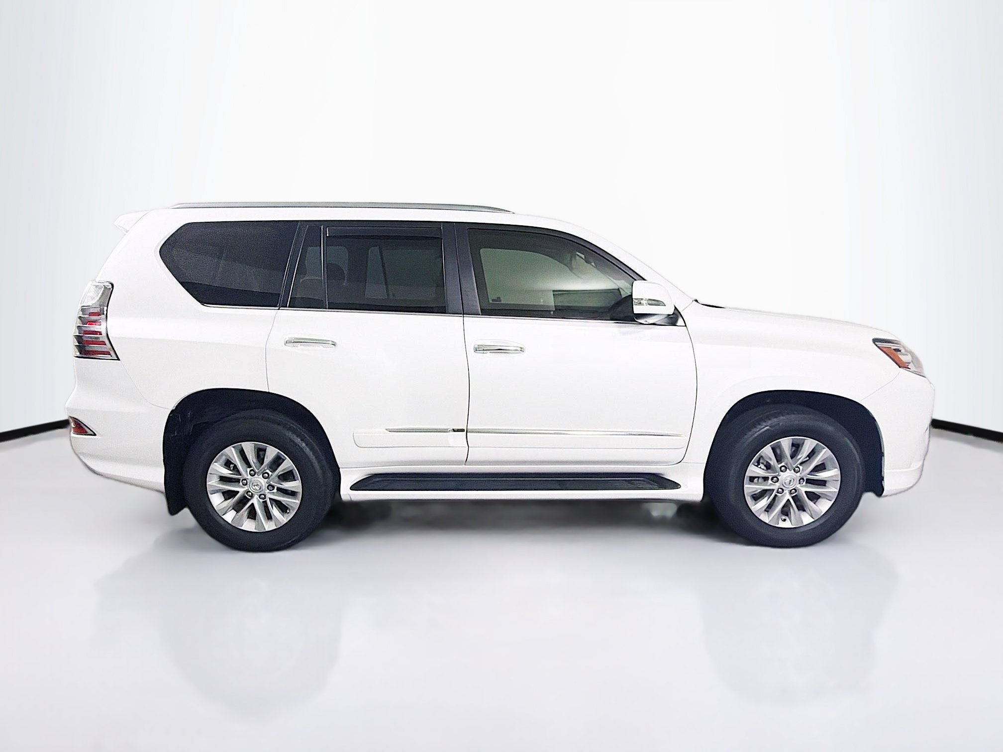 Used 2018 Lexus GX 460 Premium w/ Premium Package AWD/4WD image 10