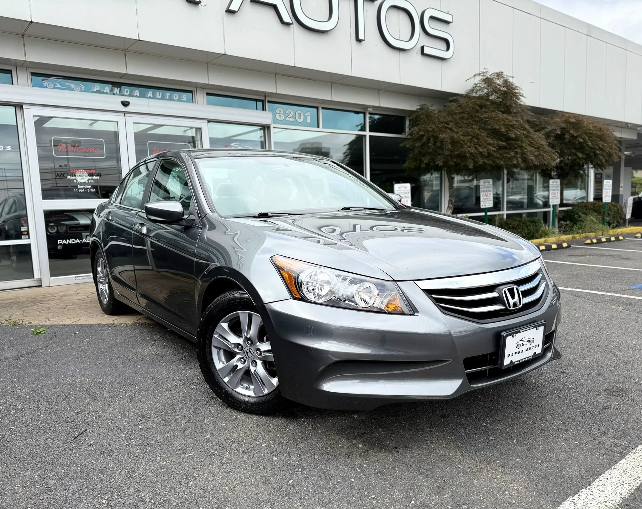Used 2012 Honda Accord LX image 1
