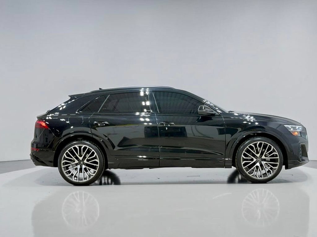 Used 2025 Audi SQ8 Premium Plus w/ 23" Wheel Package AWD/4WD image 12