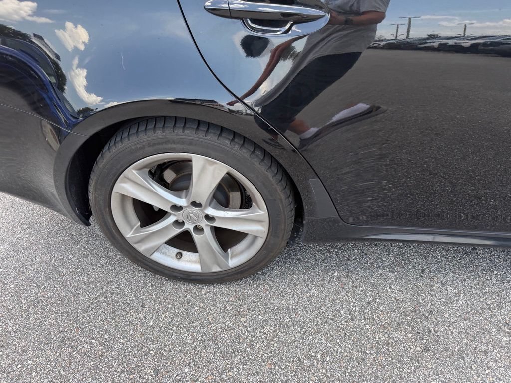 Used 2012 Lexus IS 250 w/ Premium Pkg Value Edition RWD image 5