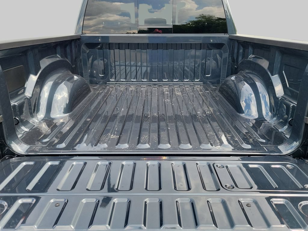 New 2026 RAM 1500 Laramie w/ Night Edition AWD/4WD image 35