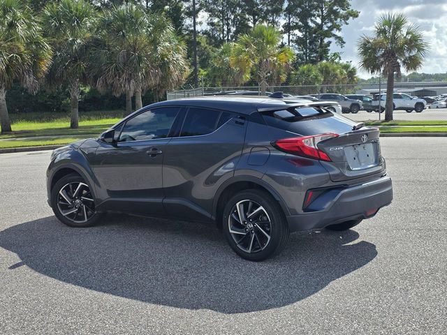 Used 2022 Toyota C-HR Limited FWD image 4