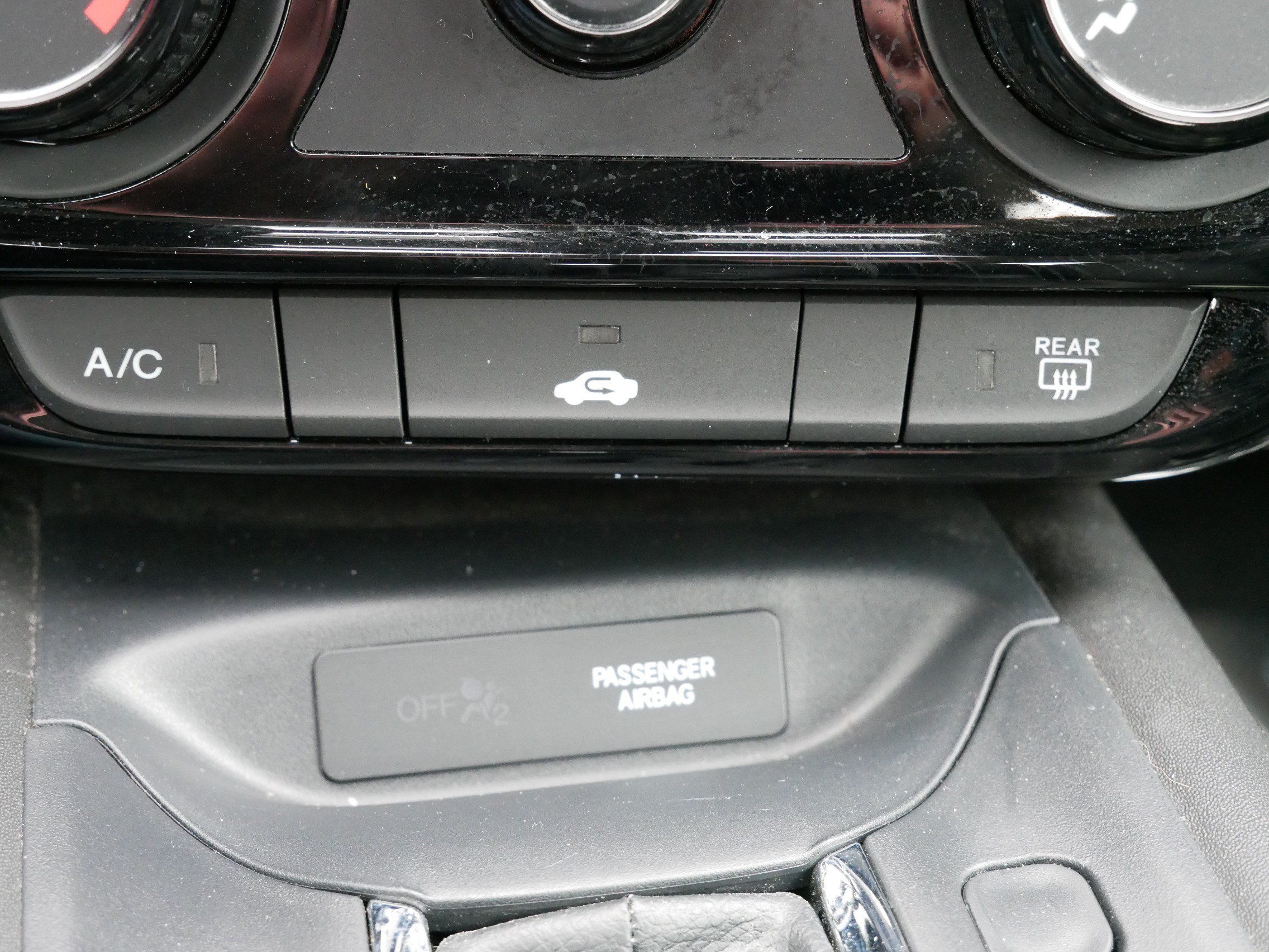 Certified 2022 Honda HR-V LX image 34