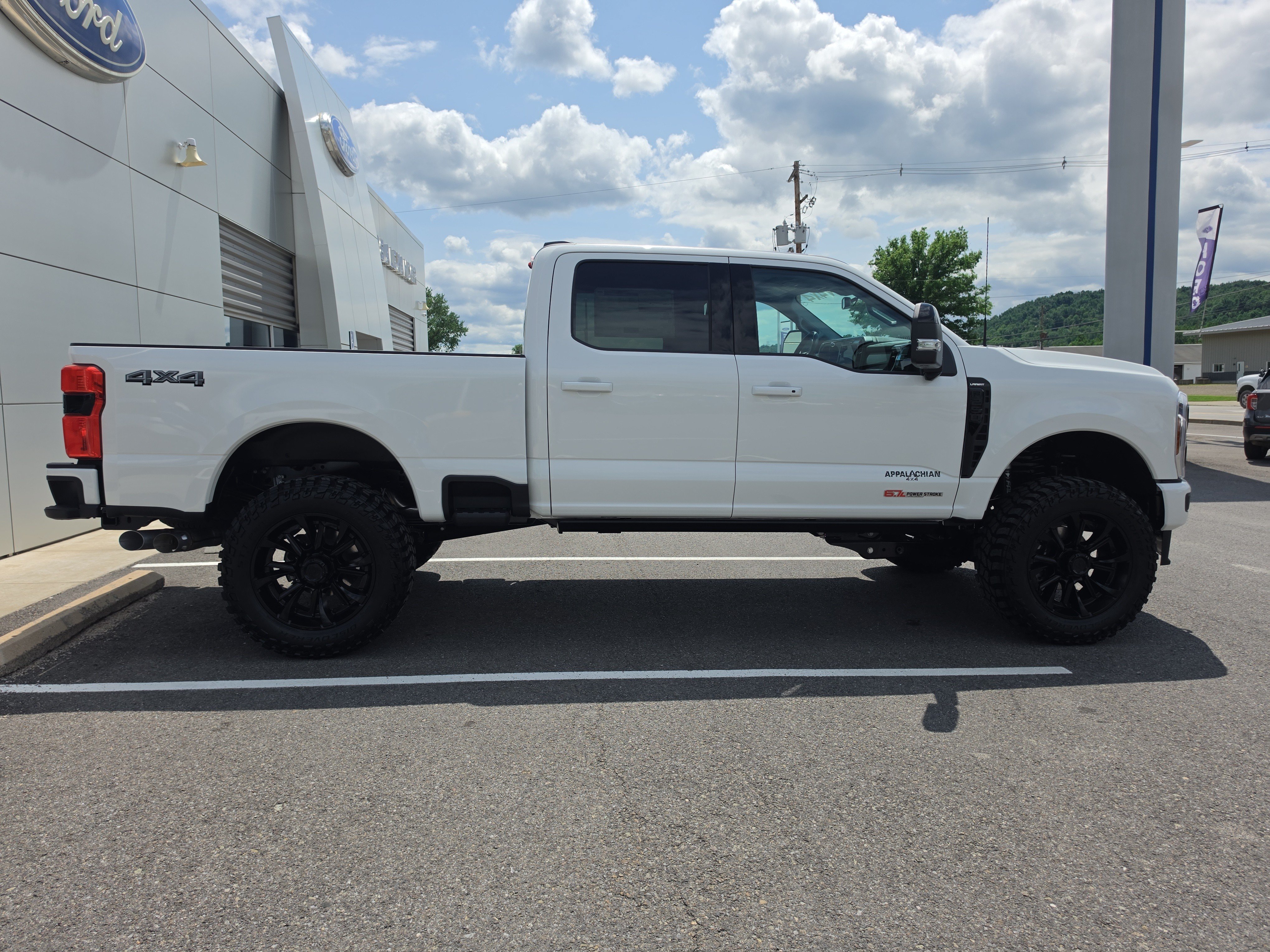 New 2026 Ford F250 Lariat w/ Black Appearance Package AWD/4WD image 2