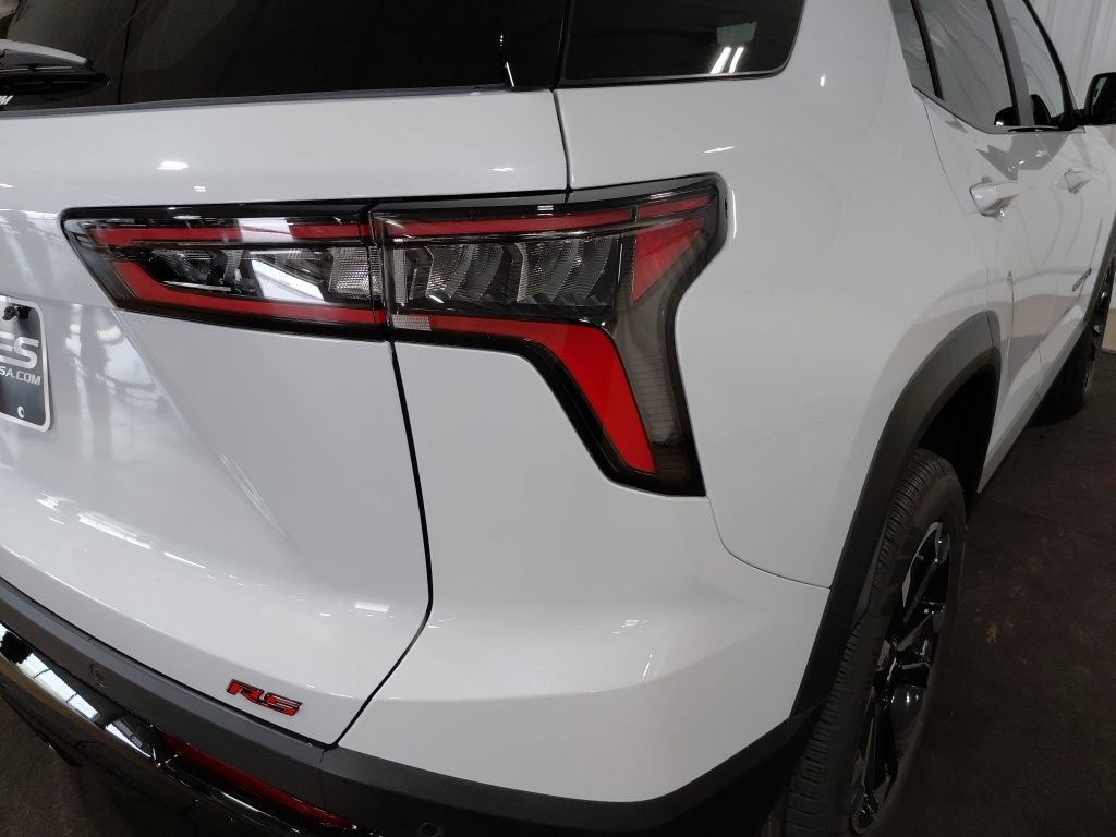 New 2027 Chevrolet Equinox RS AWD/4WD image 15