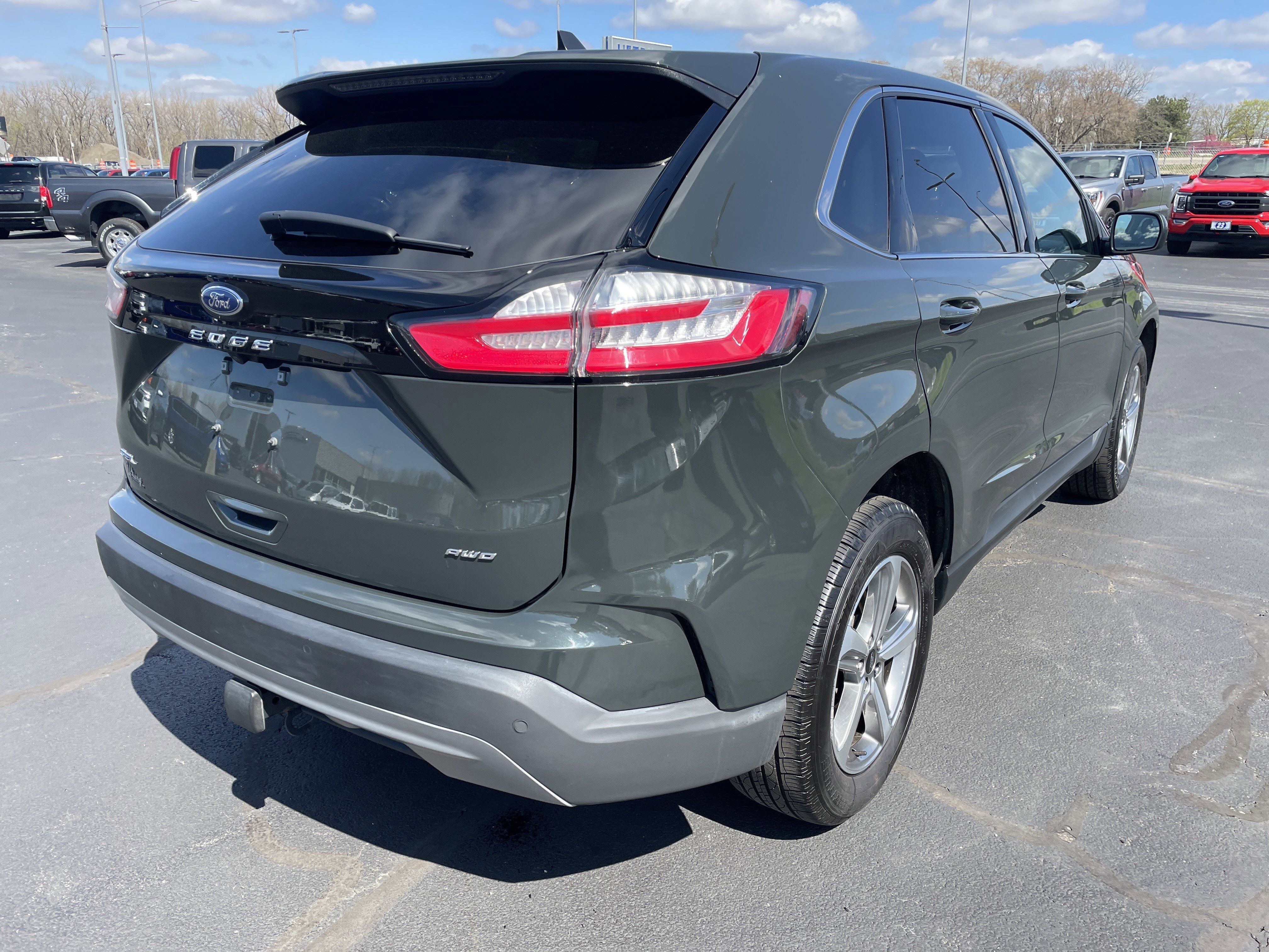 Used 2024 Ford Edge SEL w/ Convenience Package image 5