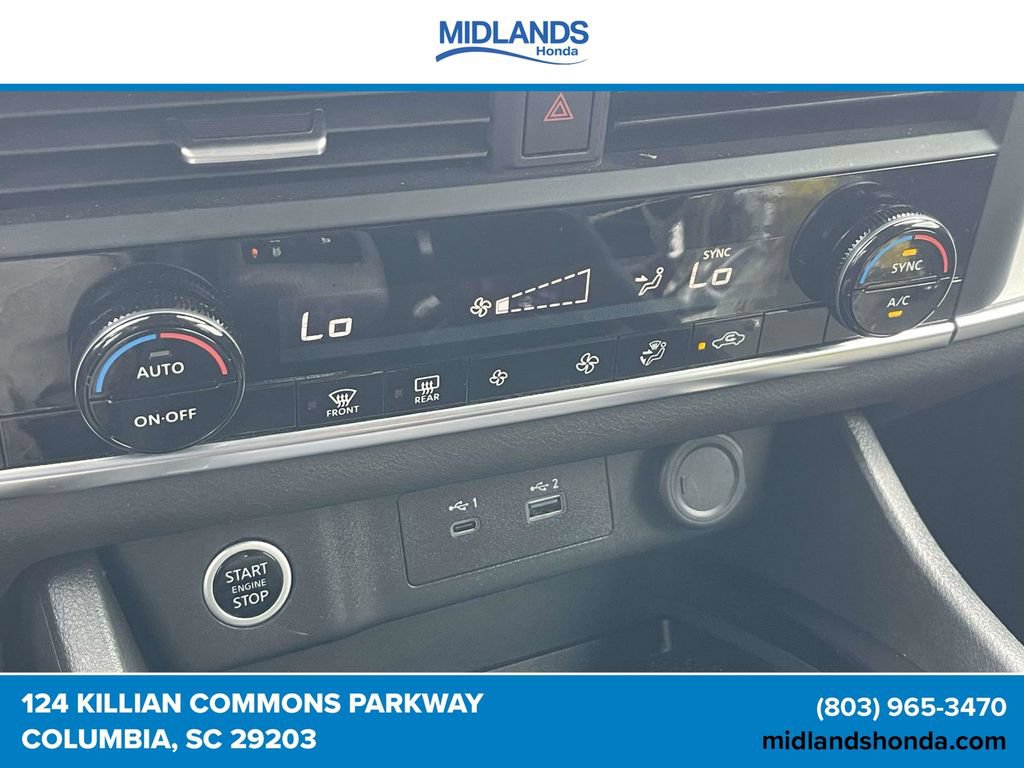 Used 2023 Nissan Rogue SV FWD image 26