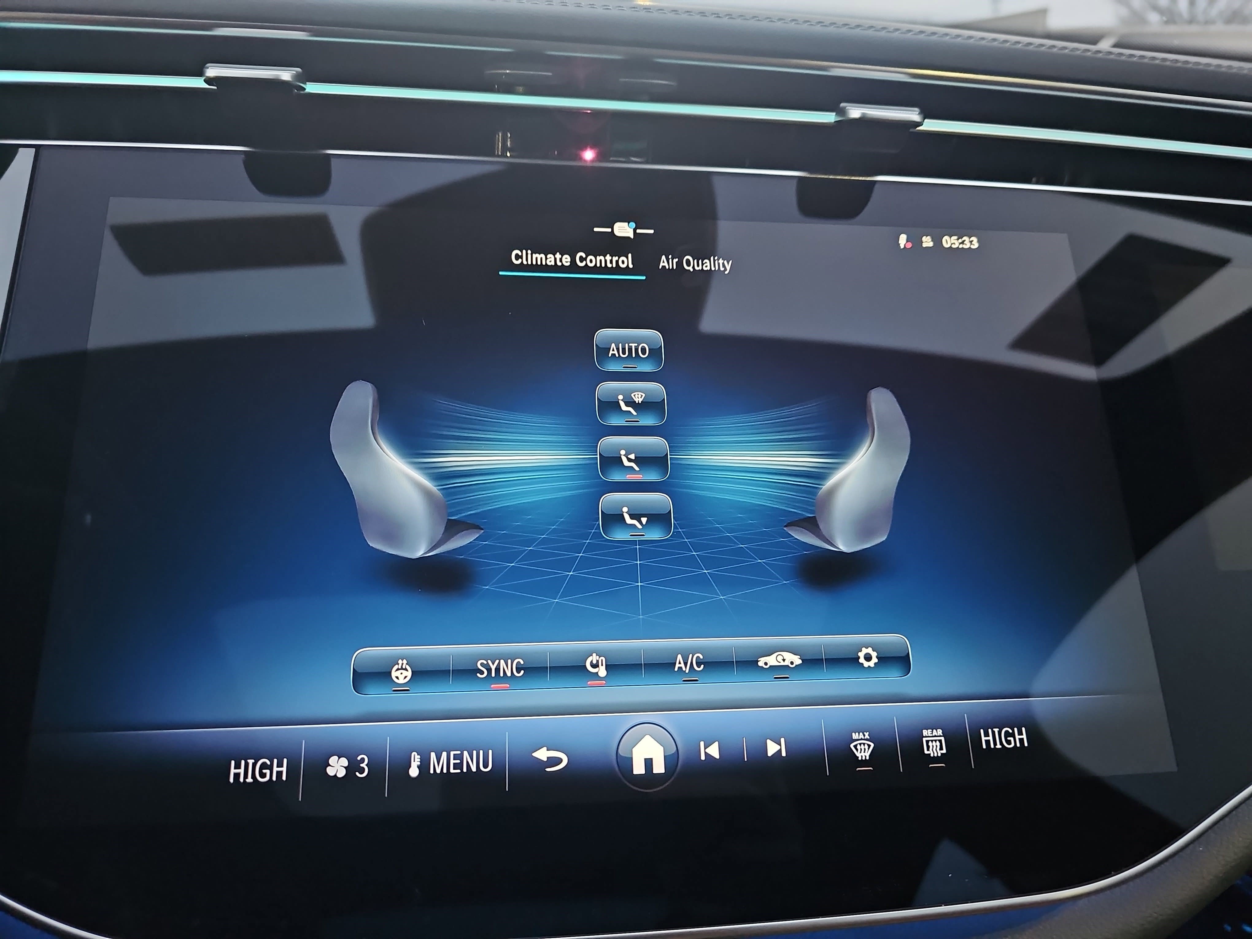 New 2026 Mercedes-Benz E 450 4MATIC All-Terrain Wagon image 22