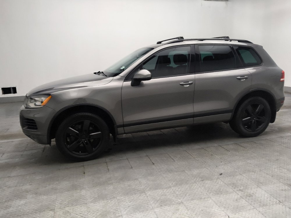 Used 2014 Volkswagen Touareg VR6 AWD/4WD image 2