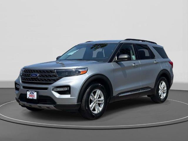 Certified 2022 Ford Explorer XLT w/ Equipment Group 202A image 1