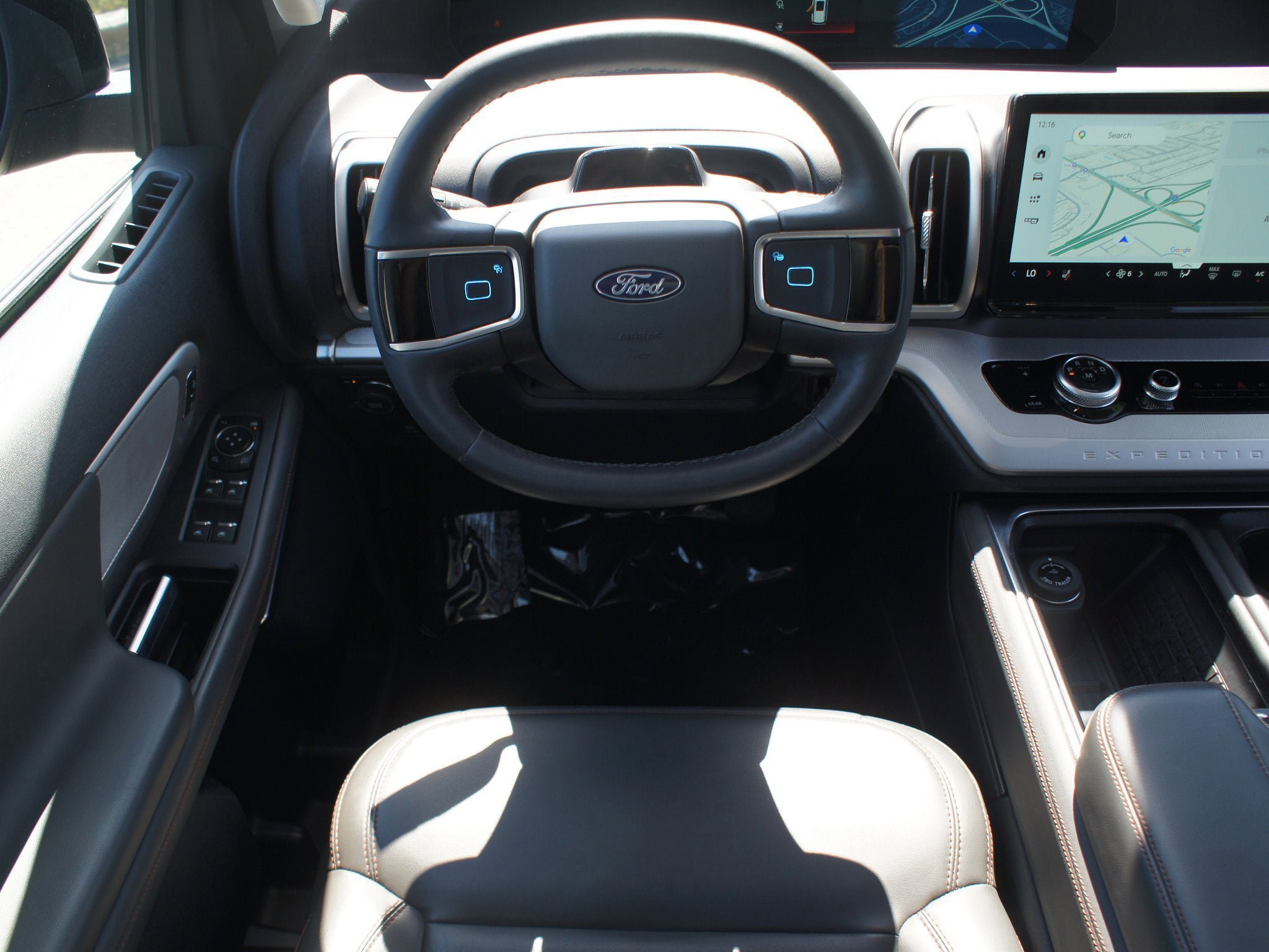 Used 2025 Ford Expedition Max Active AWD/4WD image 5