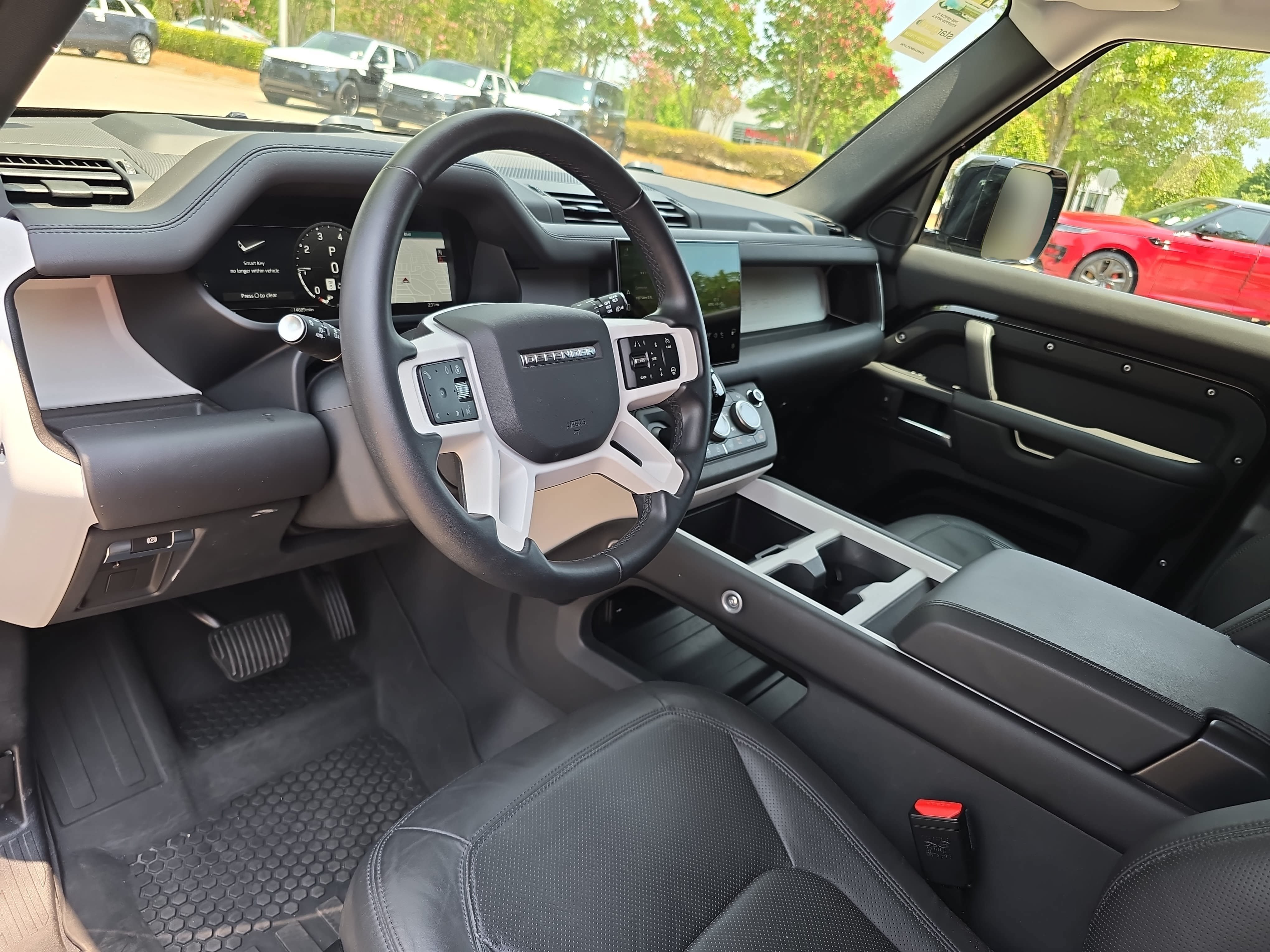 Certified 2025 Land Rover Defender 110 S AWD/4WD image 15