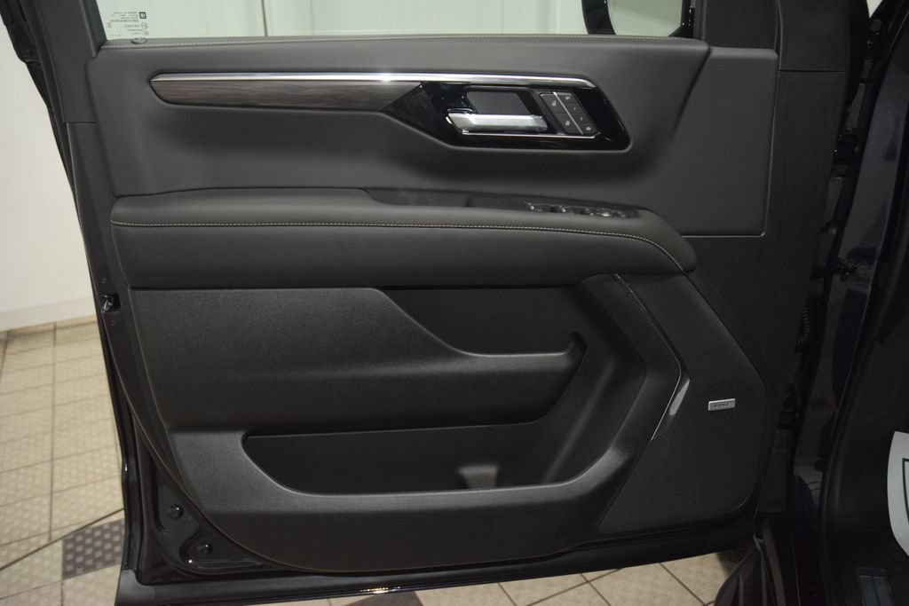 New 2026 Chevrolet Suburban Premier AWD/4WD image 49