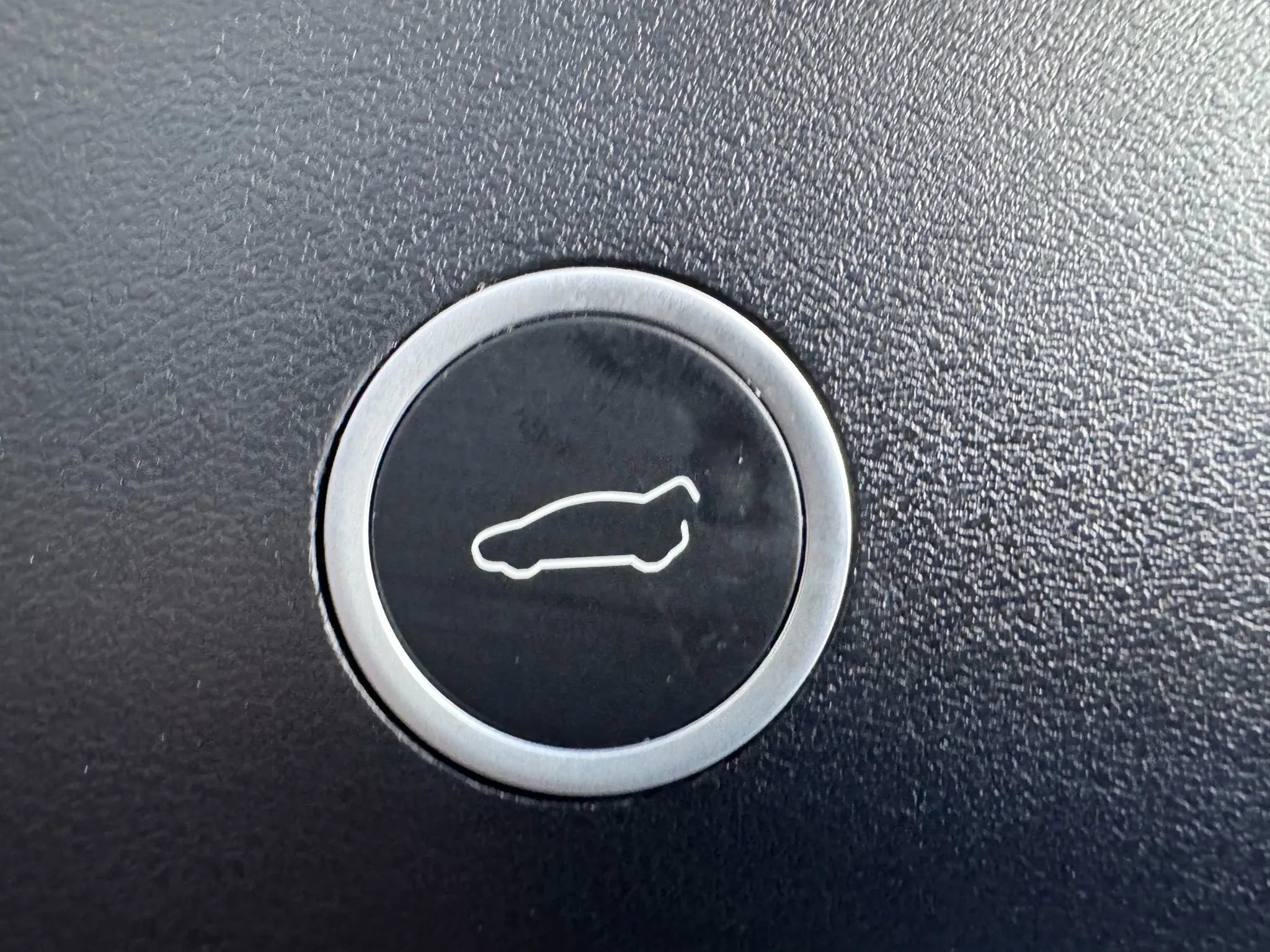 Used 2017 Tesla Model X 75D image 27