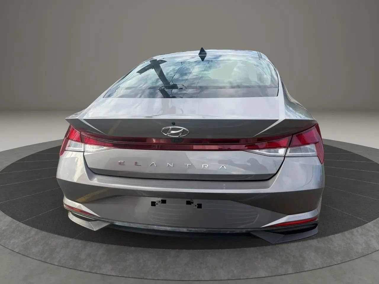Used 2023 Hyundai Elantra SEL w/ Convenience Package image 6