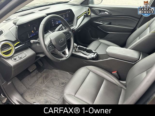 Used 2024 Chevrolet Trax ACTIV w/ Driver Confidence Package FWD image 2