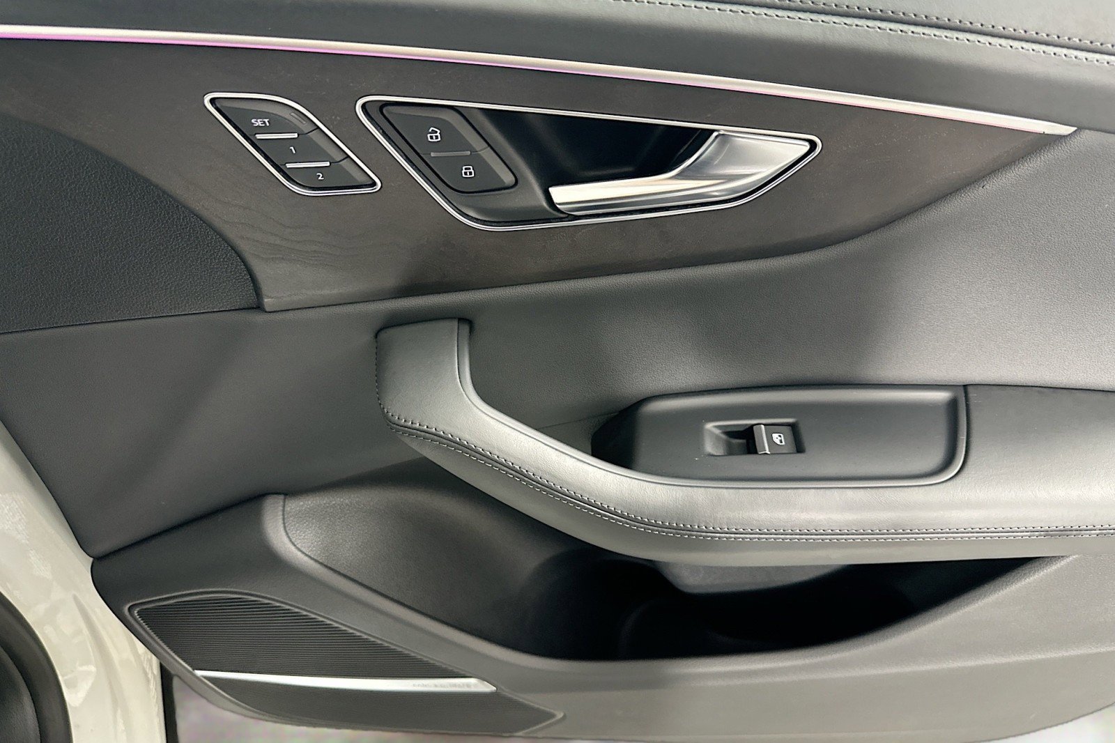 Used 2022 Audi Q8 Prestige image 22