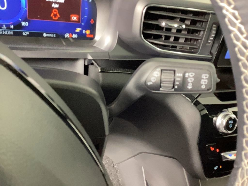 Used 2024 Ford Explorer ST image 24