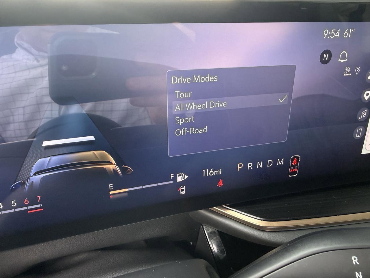 Used 2024 Buick Envision Avenir AWD/4WD image 18