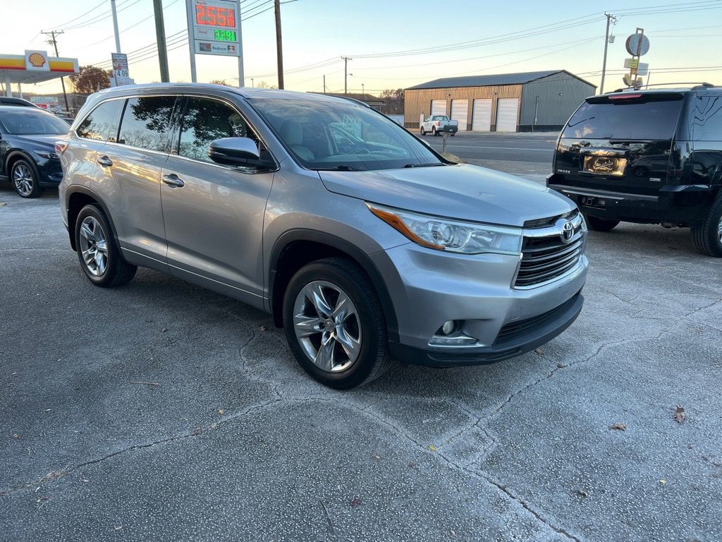 Used 2015 Toyota Highlander Limited image 6