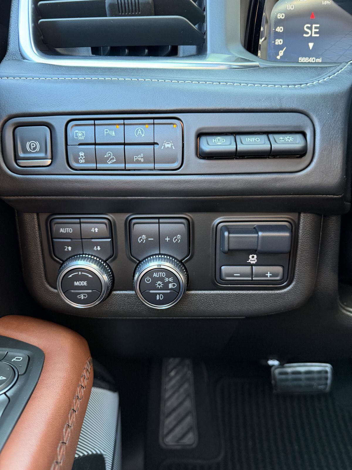 Used 2023 GMC Yukon Denali Ultimate image 21