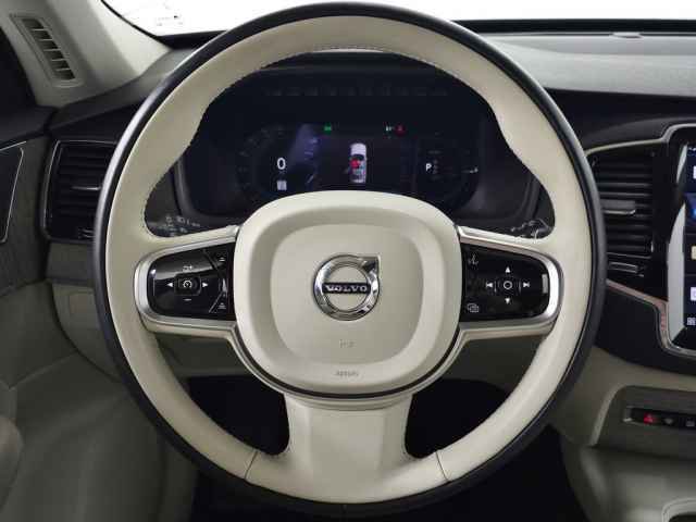 Certified 2023 Volvo XC90 T8 Plus image 22