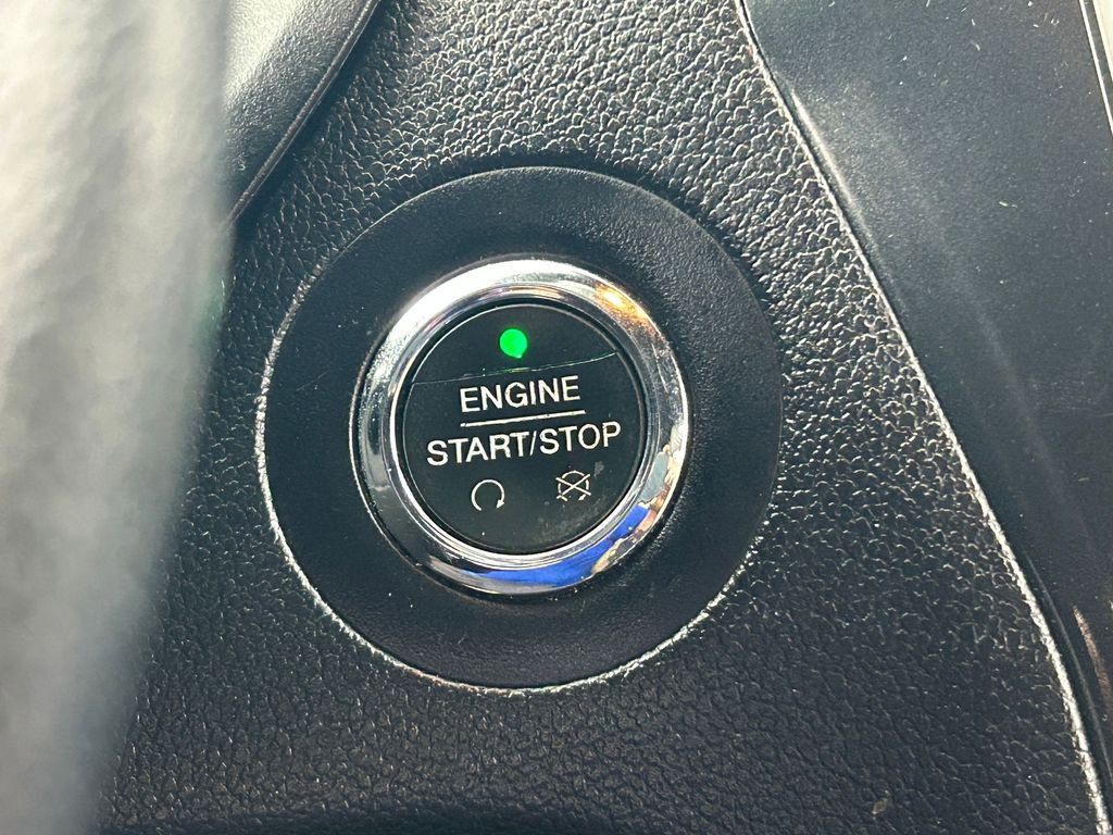 Used 2017 Ford Explorer Limited image 29