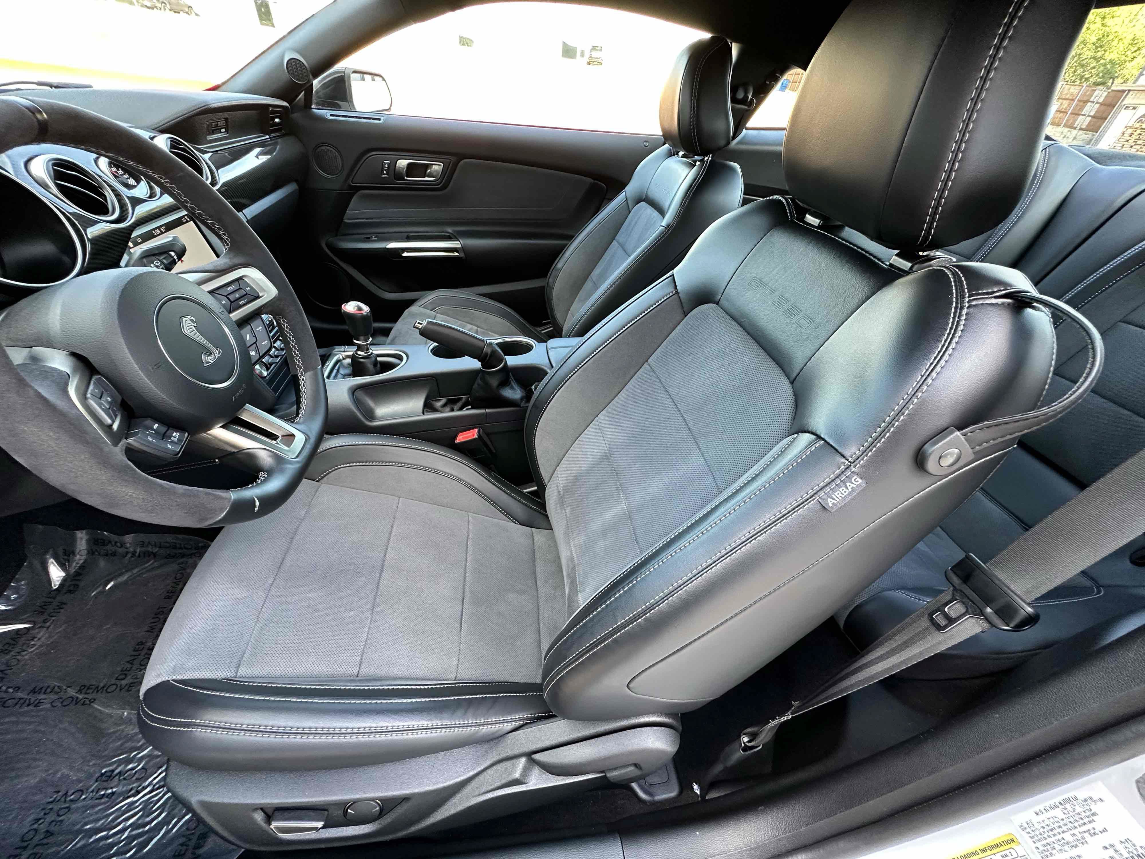 Used 2019 Ford Mustang Shelby GT350 w/ Technology Package RWD image 40