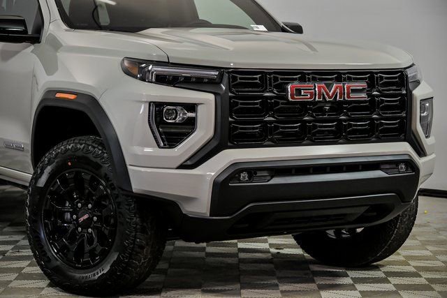 New 2026 GMC Canyon Elevation w/ Convenience Package image 2