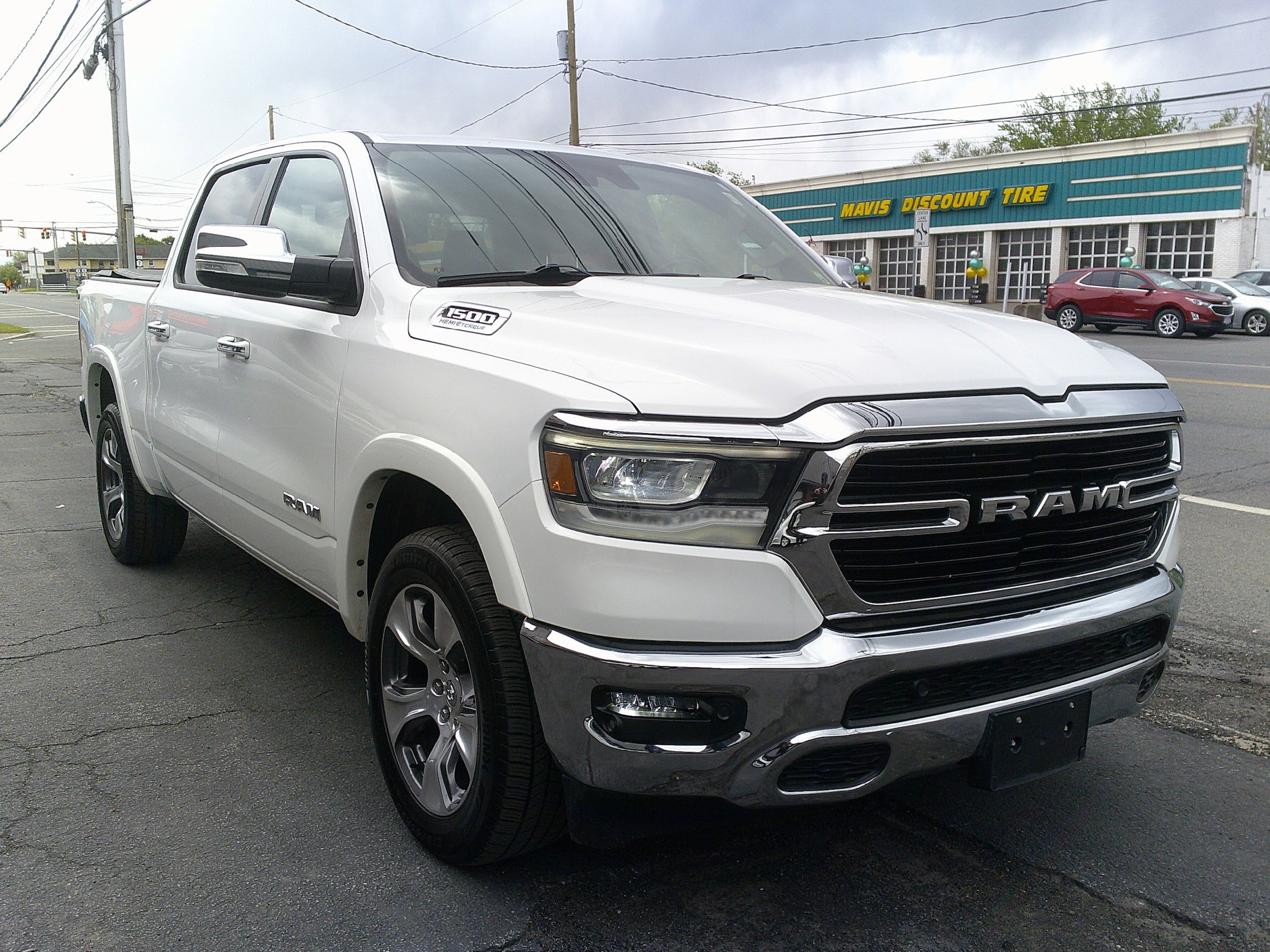 Used 2021 RAM 1500 Laramie AWD/4WD image 7