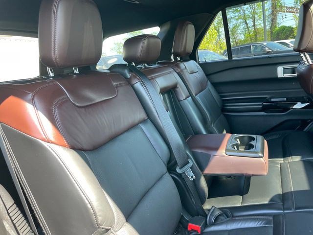 Used 2021 Ford Explorer Platinum w/ Equipment Group 601A AWD/4WD image 22