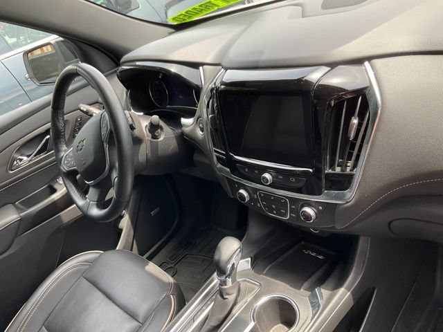 Used 2023 Chevrolet Traverse Premier w/ Redline Edition FWD image 8
