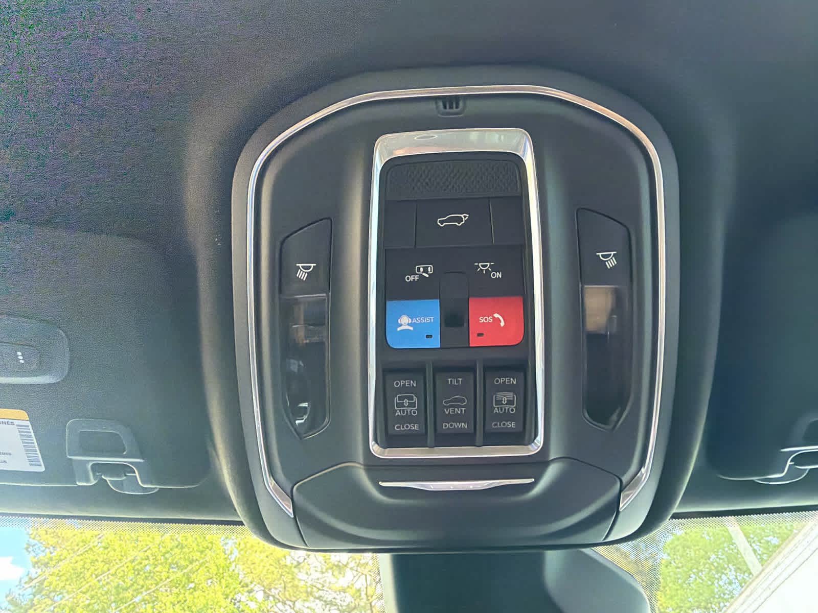 New 2026 Jeep Grand Cherokee L Summit AWD/4WD image 32