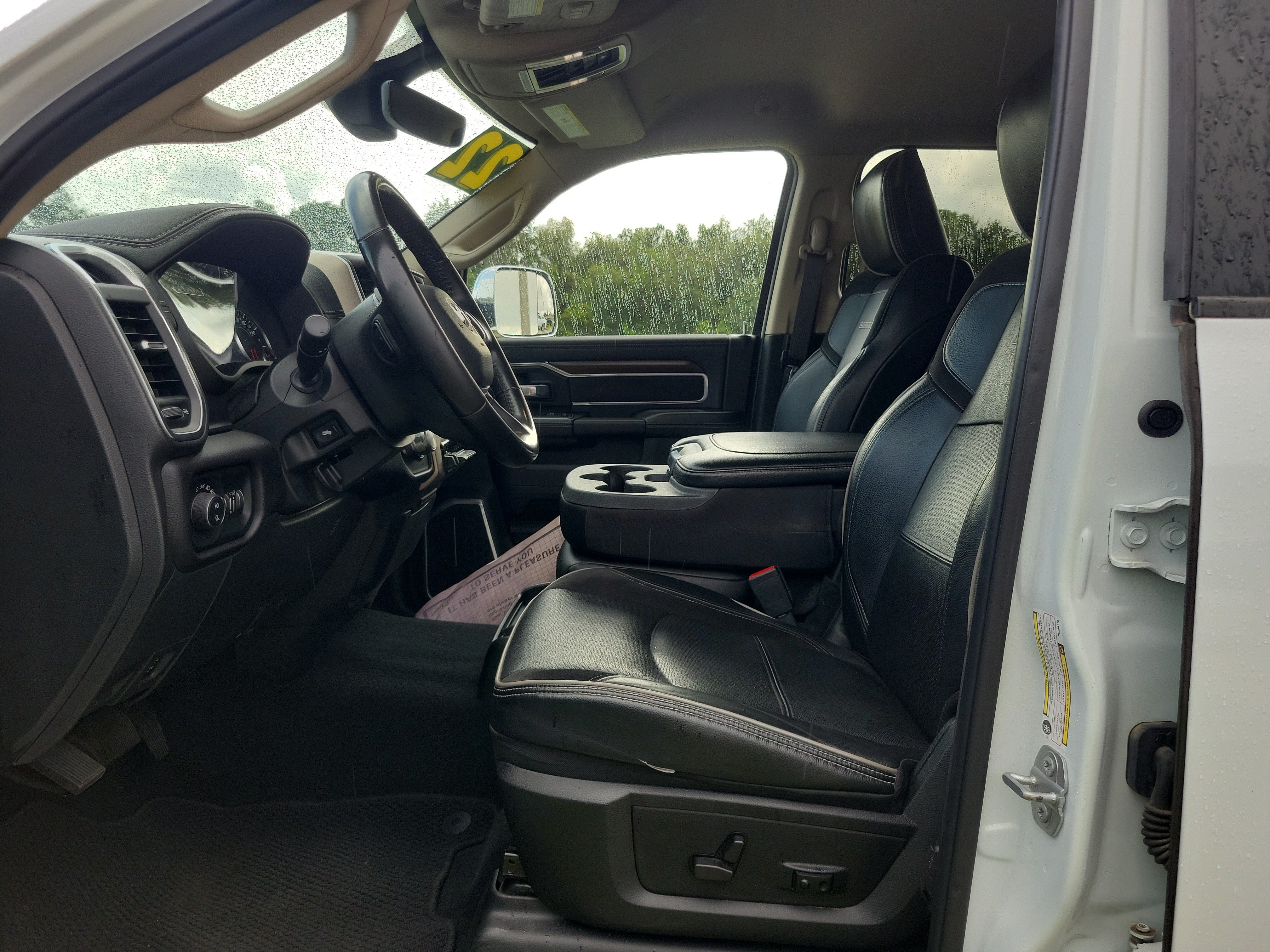 Used 2022 RAM 2500 Laramie AWD/4WD image 11