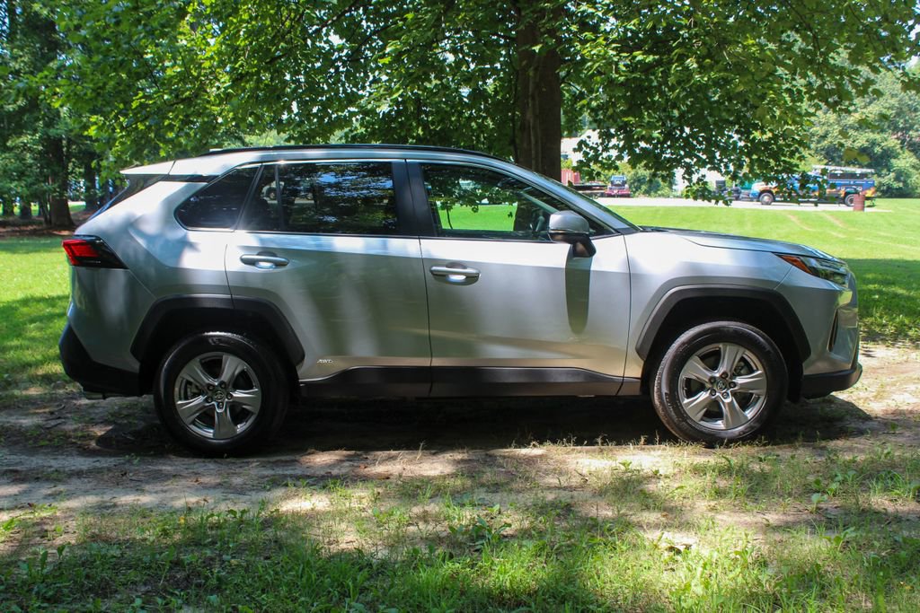 Used 2024 Toyota RAV4 XLE image 2